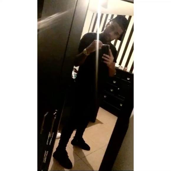 Meet your Posher, Cesar - Picture 1 of 1